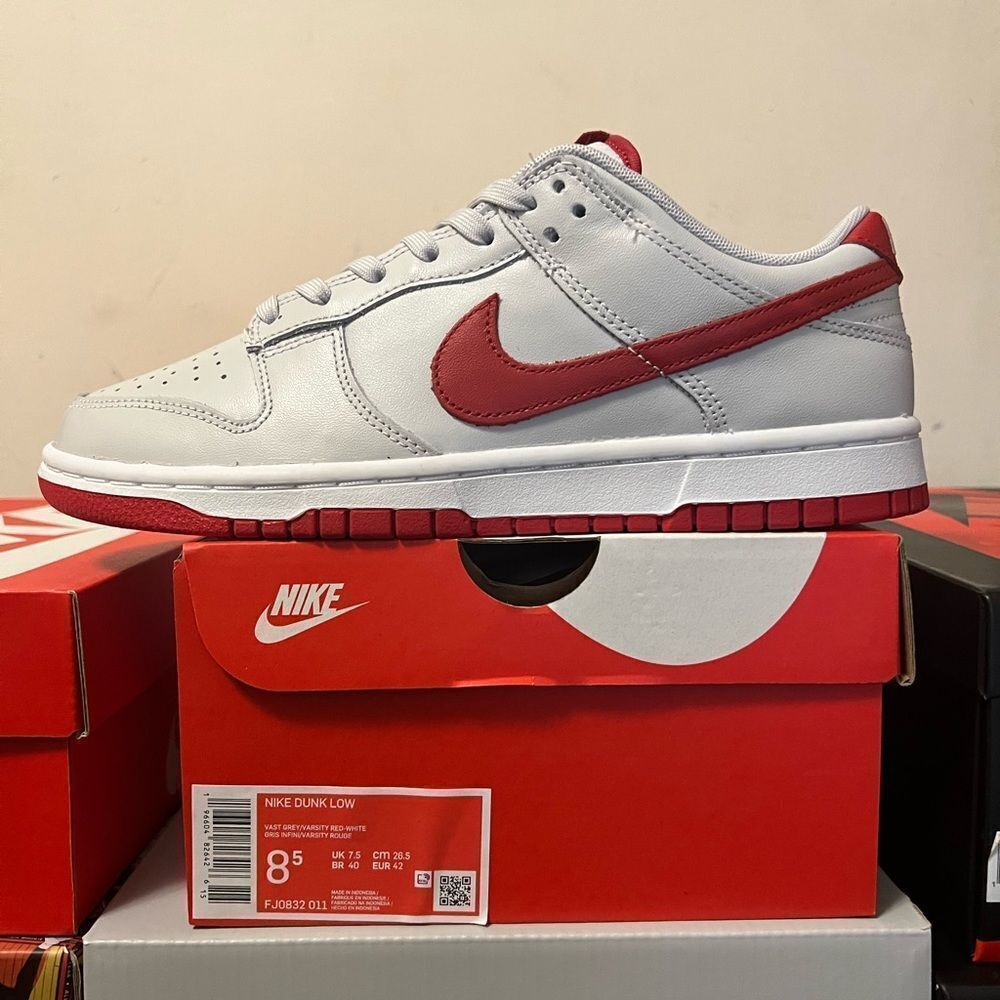 NIKE DUNK LOW VAST GREY VARSITY RED WHITE FJ0832-011 SIZE 8.5